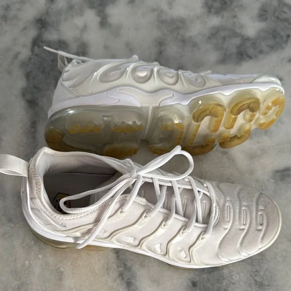 2019 Mens Nike Air Vapormax Plus White/Pure Platinum Running Shoes! Size 12 - Picture 4 of 8